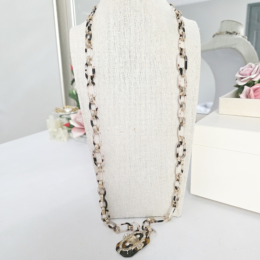 Beautiful Tortoiseshell and Rhinestone Gold Tone Long Necklace - Picture 2 of 6